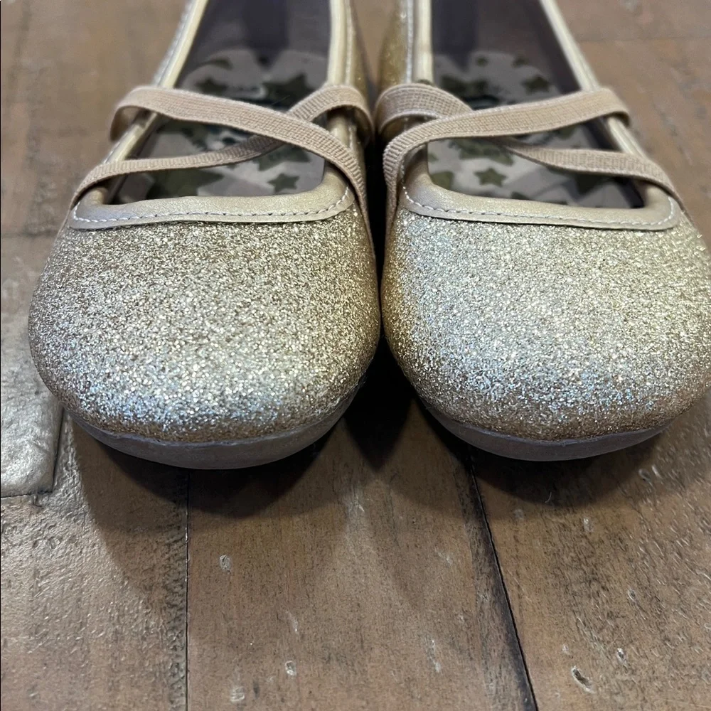 Livie & Luca gold metallic glitter cross strap Mary Jane flats size 6